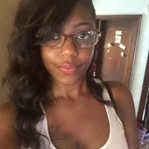 Meet your Posher, Lilly